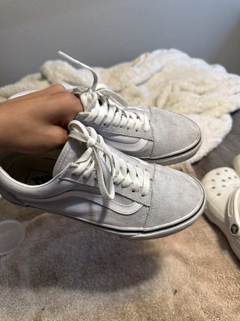 VANS Old Skool Men’s Gray/White Low Top Lace Up Athletic Sneaker